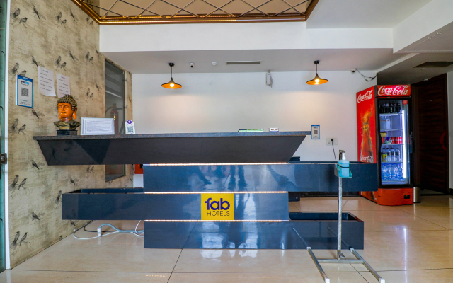 Fabhotel Golden Home