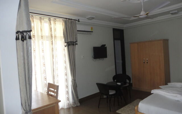 Tenack Beach Resort & Hotel