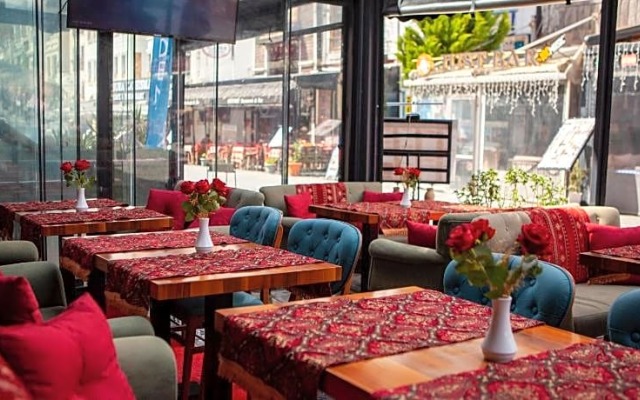 Blue Zerzevan Konak Hotel