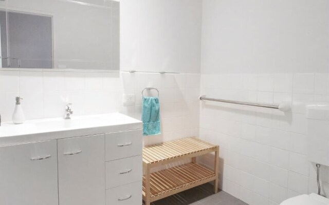 Shoal Sands, Kimbriki Unit 9/16 Messines Street