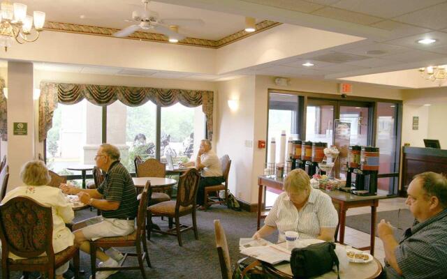 Hampton Inn Roanoke/Hollins - I-81