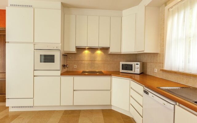 Luxurious Villa in De Panne with Garden