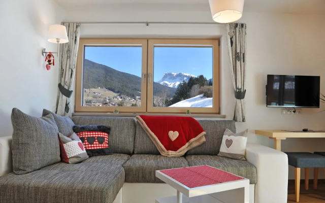 Apartments Cesa Leni