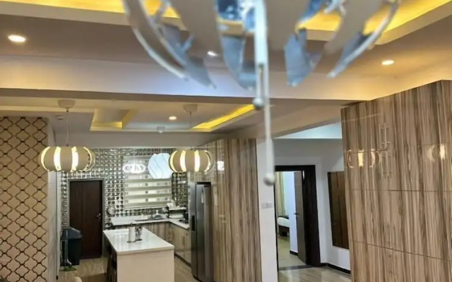Nigus House Oniru