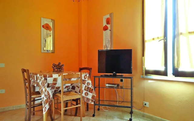 Apartment in Vinci With Pool and Wellness