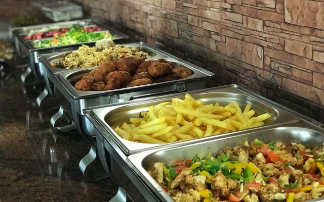 Al Corniche Hotel Villa Alisa