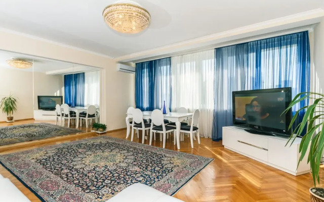 4-room apartment near the Olympic Stadium