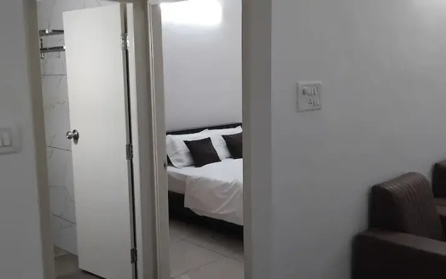 SLV Aashraya Apartment Stay