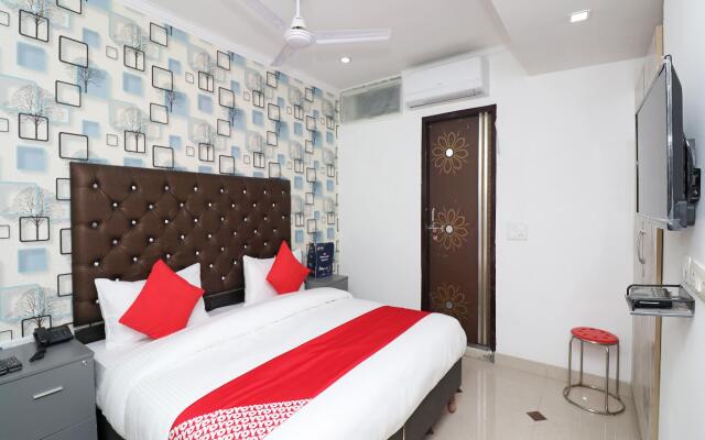 OYO 26119 Star Hotel