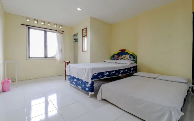 Hotel Kayu Manis by ZUZU