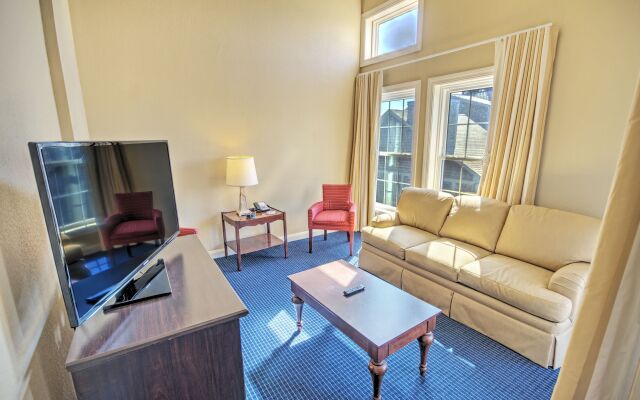 Club Wyndham Newport Onshore