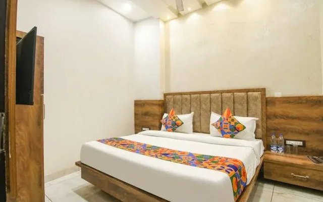 Fabhotel Orio
