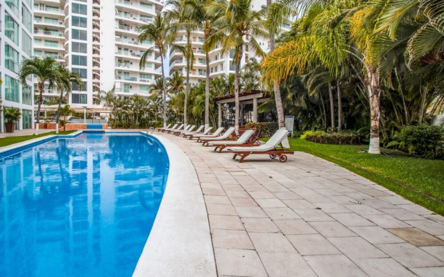 Condo Terra 13 by Kivoya