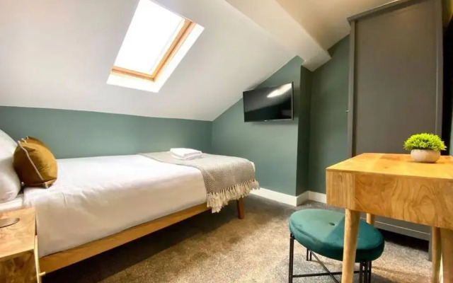 Host Stay Canning Quarters III