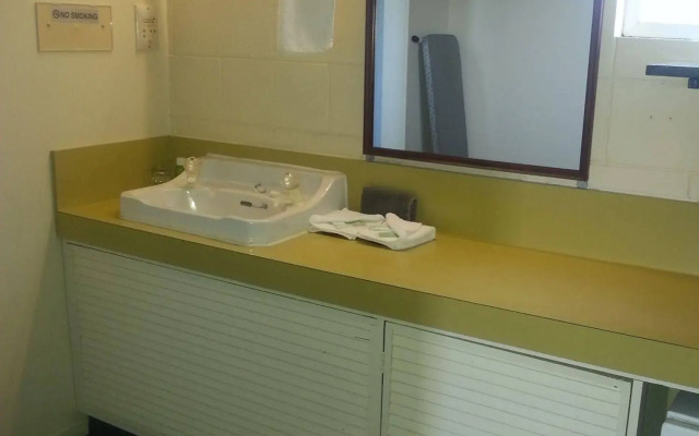 Midtown Motor Inn