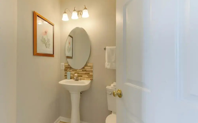 Close to Hospital & White Marsh! Rosedale Townhome
