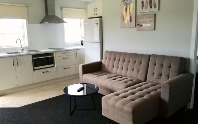 Comfy & Modern Guest House