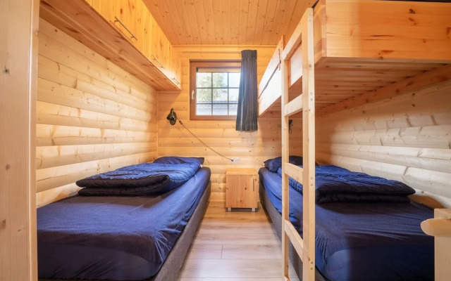 Wooden Chalet with Dishwasher near De Veluwe National Park