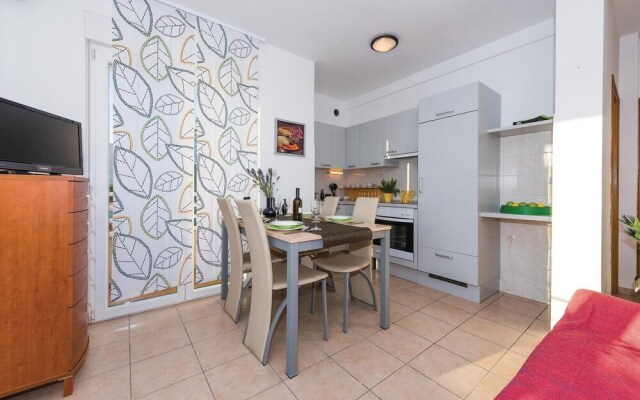 Stunning Home in Vodice With Wifi and 2 Bedrooms