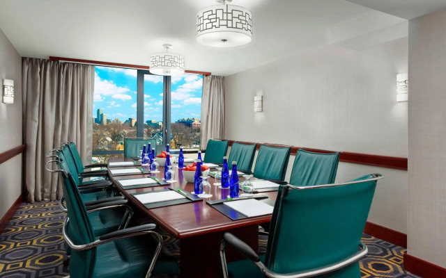 Courtyard by Marriott Boston-Cambridge