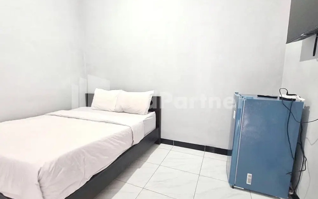 Vins Homestay Kroya Mitra RedDoorz