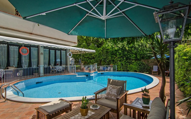 Hotel Kyrton