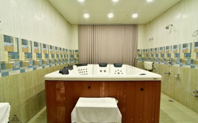 Hotel The Grand Mamta