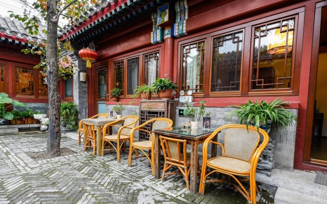 Ji House