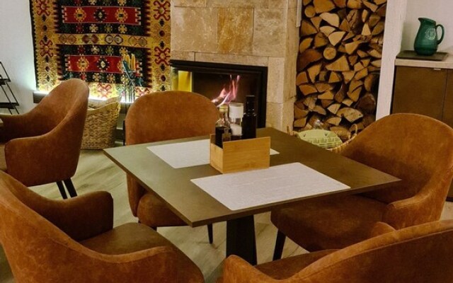 Plitvice Holiday Lodge