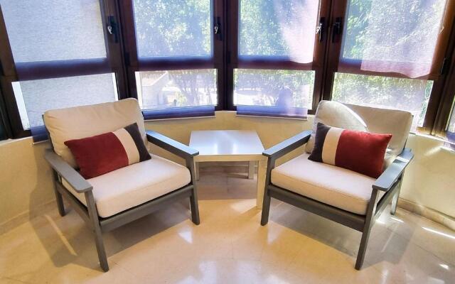 Spacious Renovated 1-Bedroom Apartment in Marbella Center with Parking