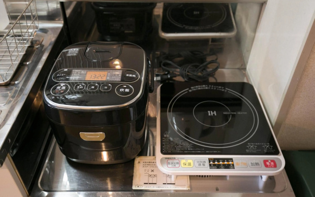 Free fixed Wi-Fi! Nishi Nakasu Apartment 301.