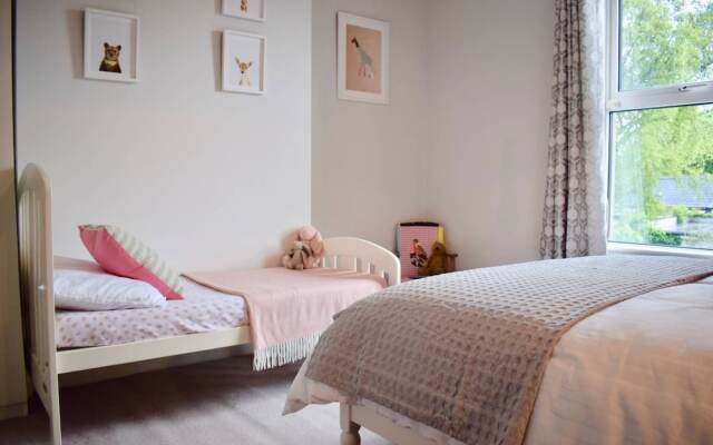 Chic and Contemporary Victorian Family Home