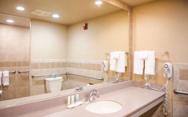 Quality Inn & Suites Ames Conference Center Near ISU Campus