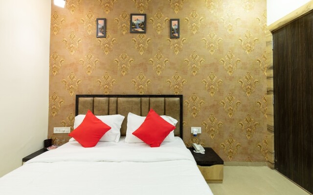 Oyo 16546 Hotel Saurabh