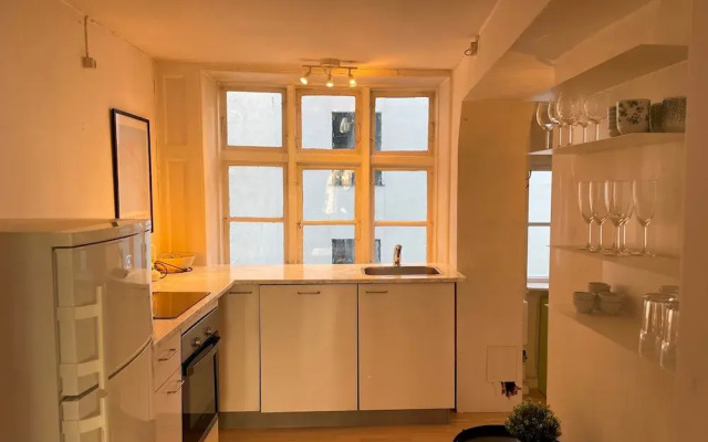 Trendy Apartment - The Marble Church Views