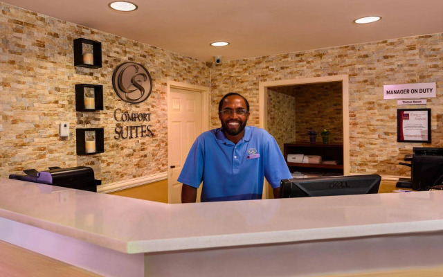 Hampton by Hilton Grand Cayman Seven Mile Beach