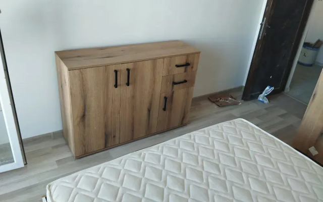 Comfy & Flat, Great Location, Parking
