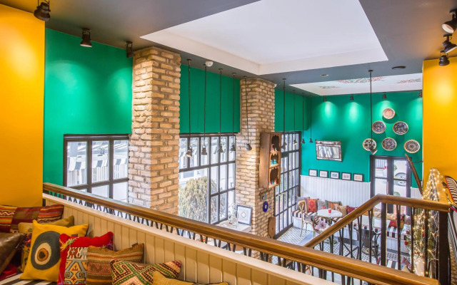 Araf Hotel