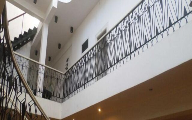 Cosy Hotel & Restaurant