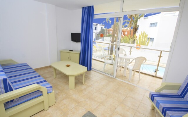 Apartamentos Karina