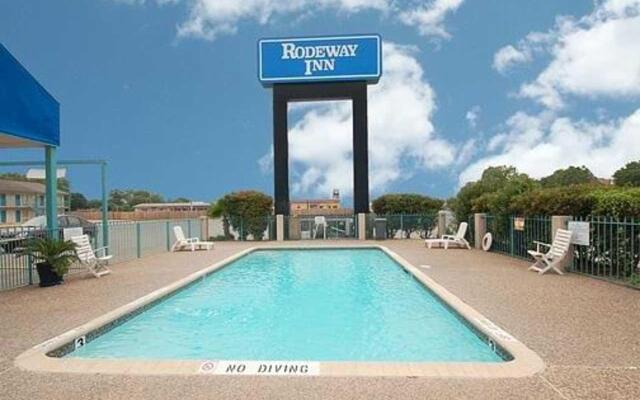 Rodeway Inn San Antonio I-10 East