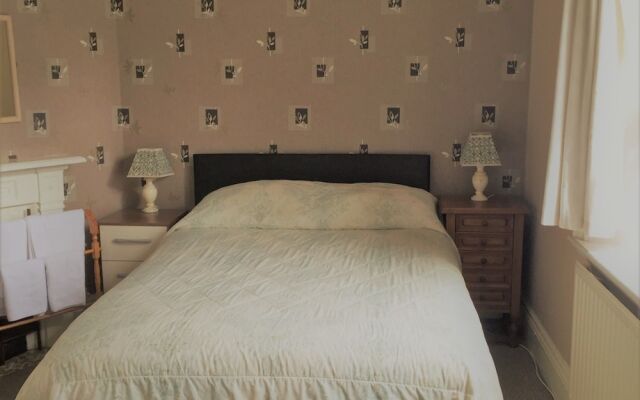 The Briary Hotel - Guest House
