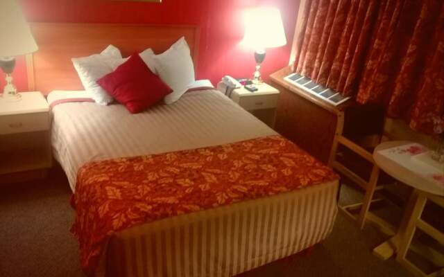 Canada Continental Hotel