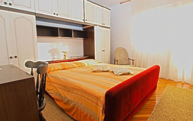 Apartment 1198