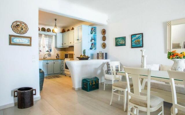 Beachfront Villa Giovanna-Premium Location&Jacuzzi