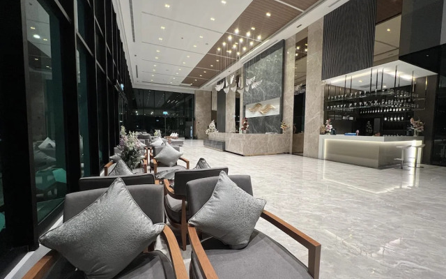 Crystal Srivaree Suvarnabhumi Hotel