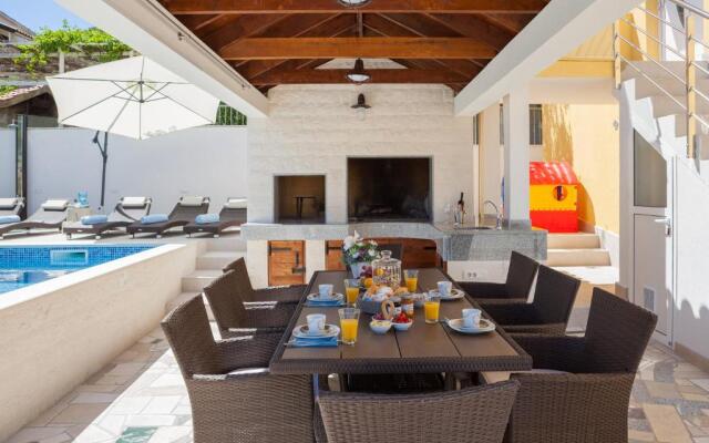 Guest House Bona Dea - Trogir Area