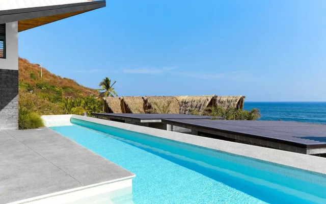 Puro Surf Hotel and Academy