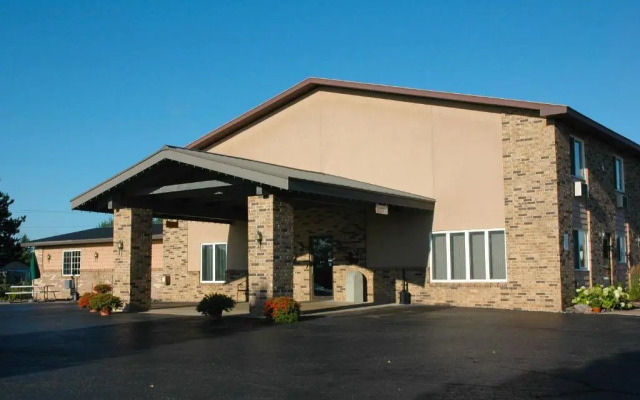 Super 8 Munising Wetmore Area
