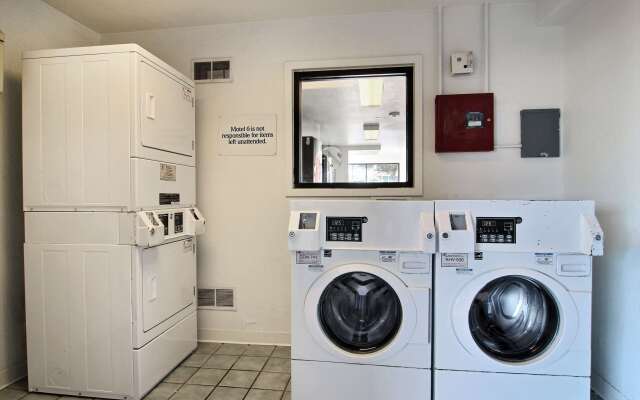 Motel 6 San Angelo, TX